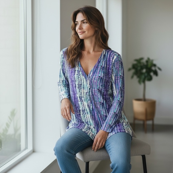 Dana Buchman Tops - Dana Buchanan V-Neck Tunic Too Purple Abstract Color Women’s Sz Small 3/4 Sleeve